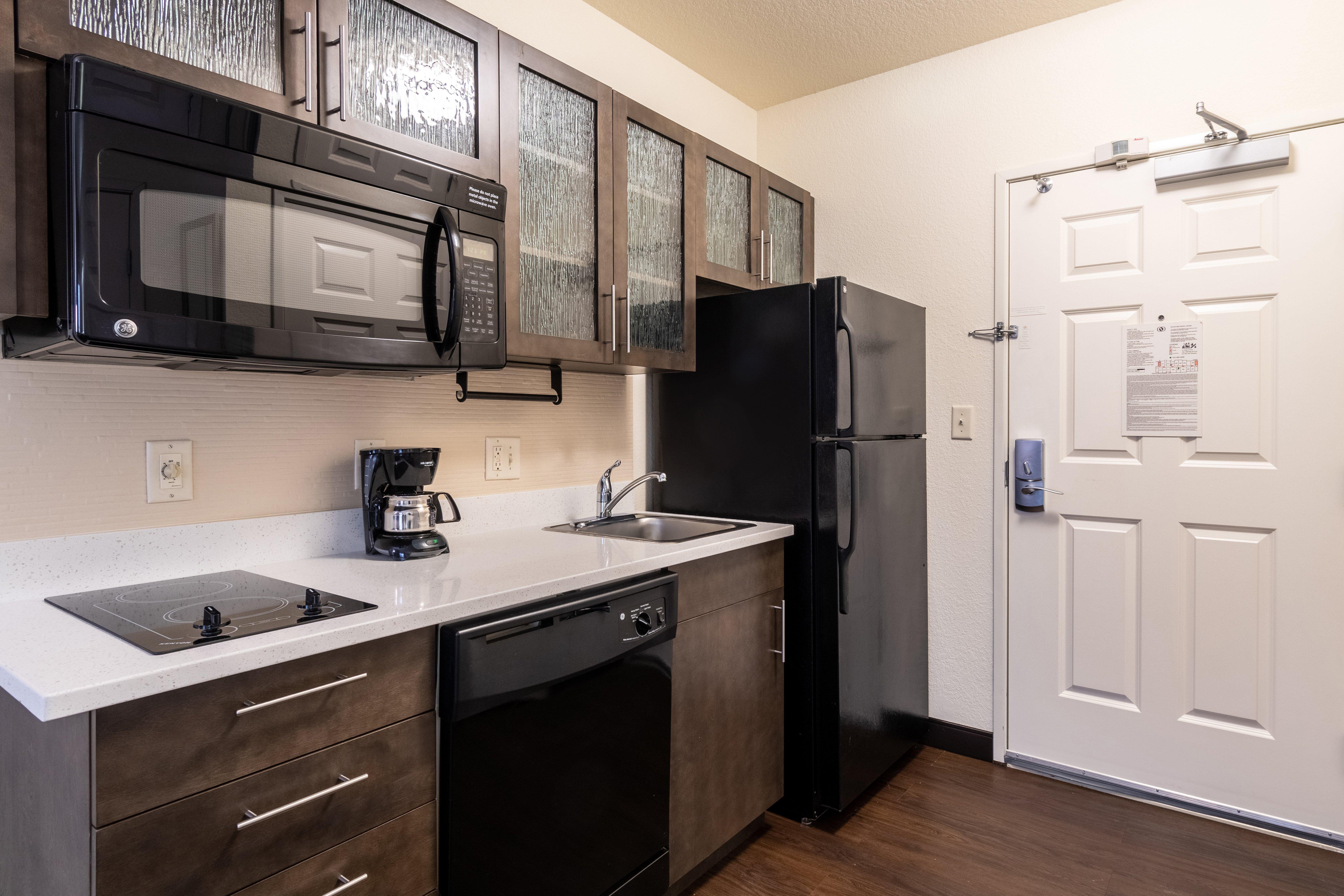 Candlewood Suites Portland Airport By Ihg Экстерьер фото